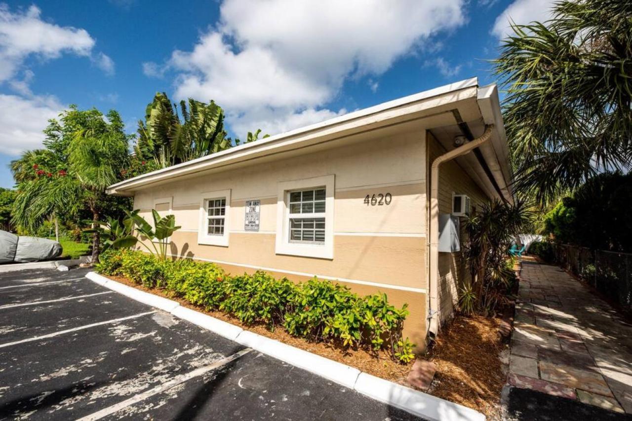 Ocean Flats 1 - Lauderdale-By-The-Sea Apartment Fort Lauderdale Bagian luar foto